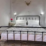 Olive View Loft Dikella