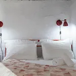 Olive View Loft * Dikella