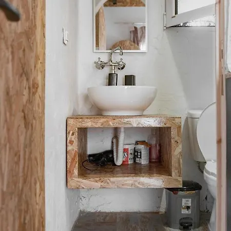 Olive View Loft * Dikella