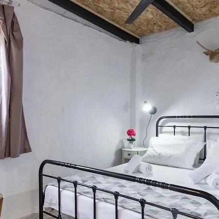Olive View Loft Holiday home *