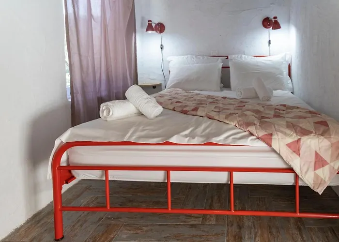 Olive View Loft * Dikella