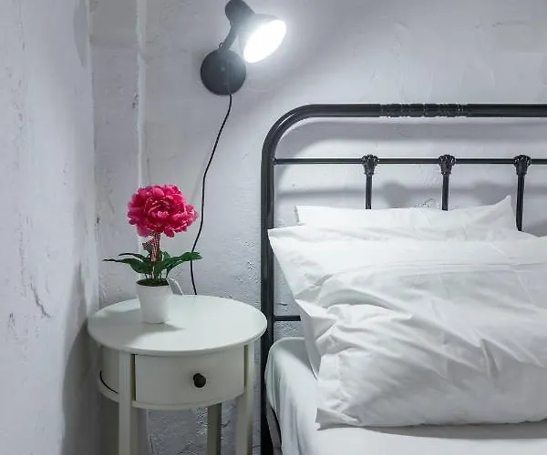 Olive View Loft * Dikella